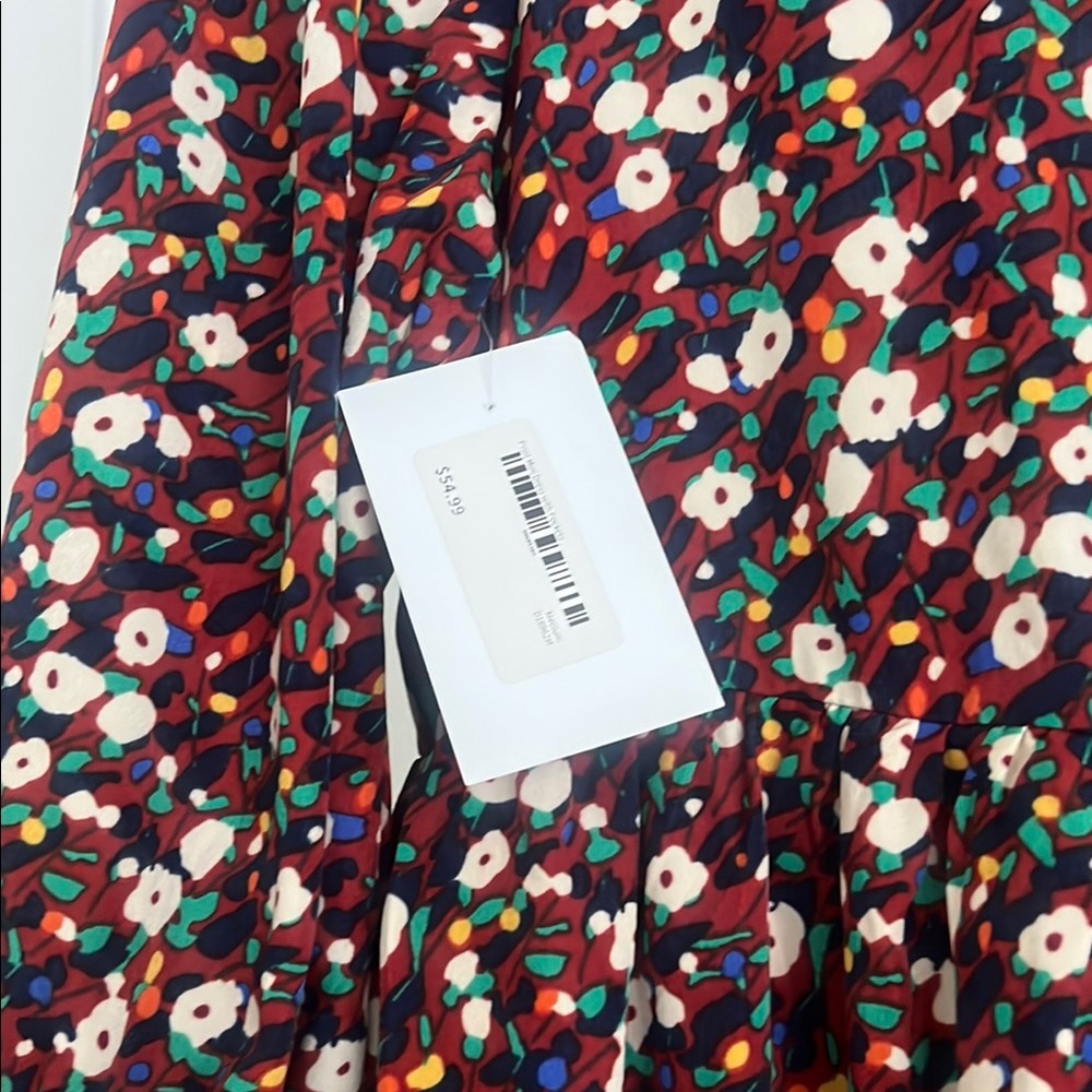 Floral knee length Entro dress - Picture 3 of 3